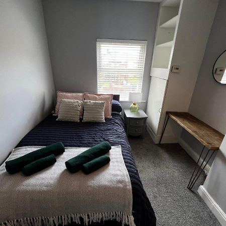 The Terrace Chester, Modern 3 Bed House Екстериор снимка