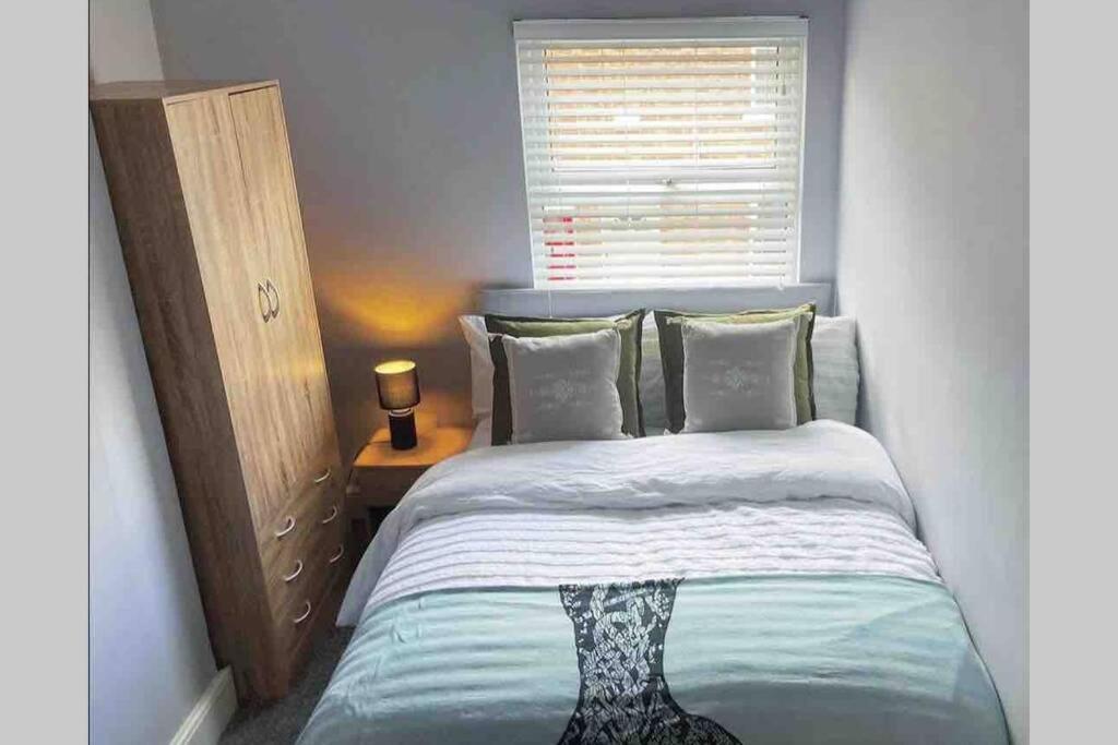 The Terrace Chester, Modern 3 Bed House Екстериор снимка