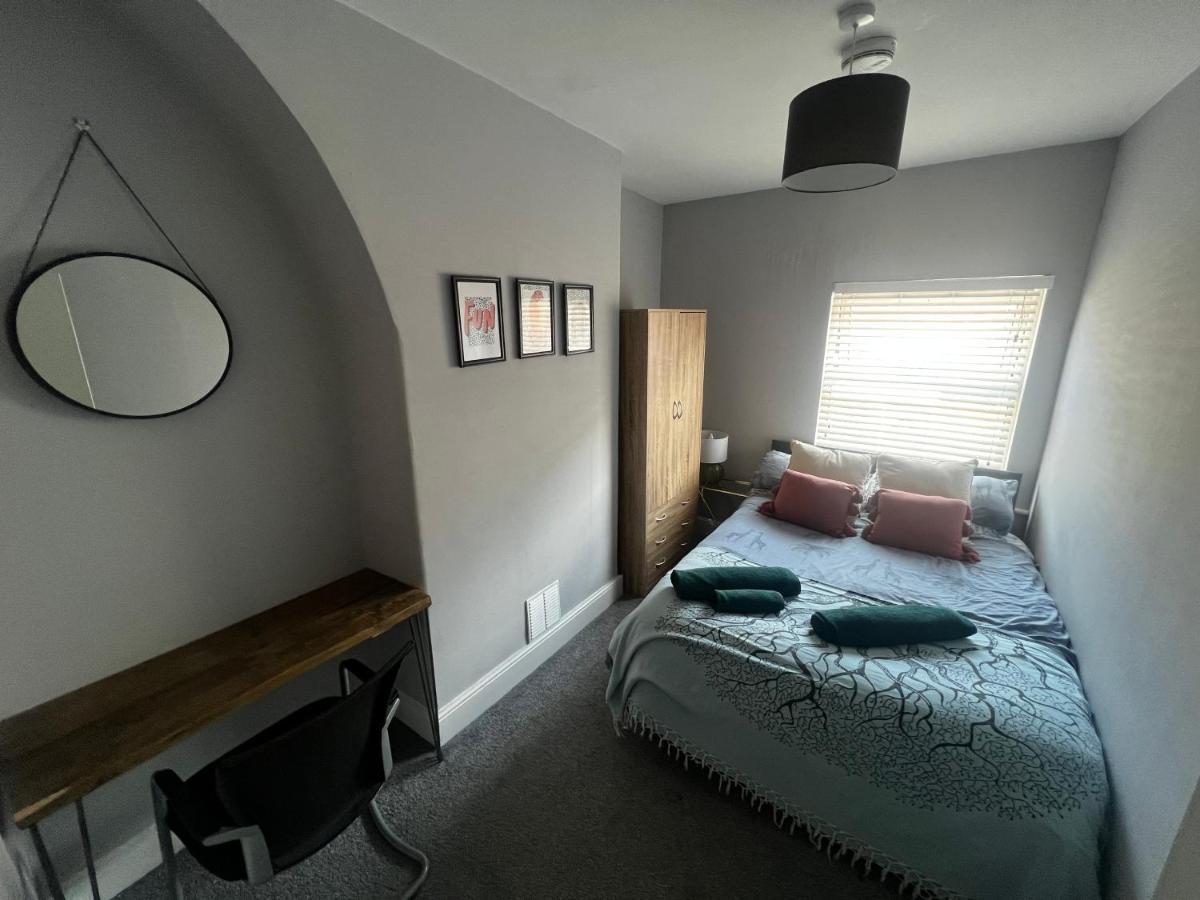 The Terrace Chester, Modern 3 Bed House Екстериор снимка